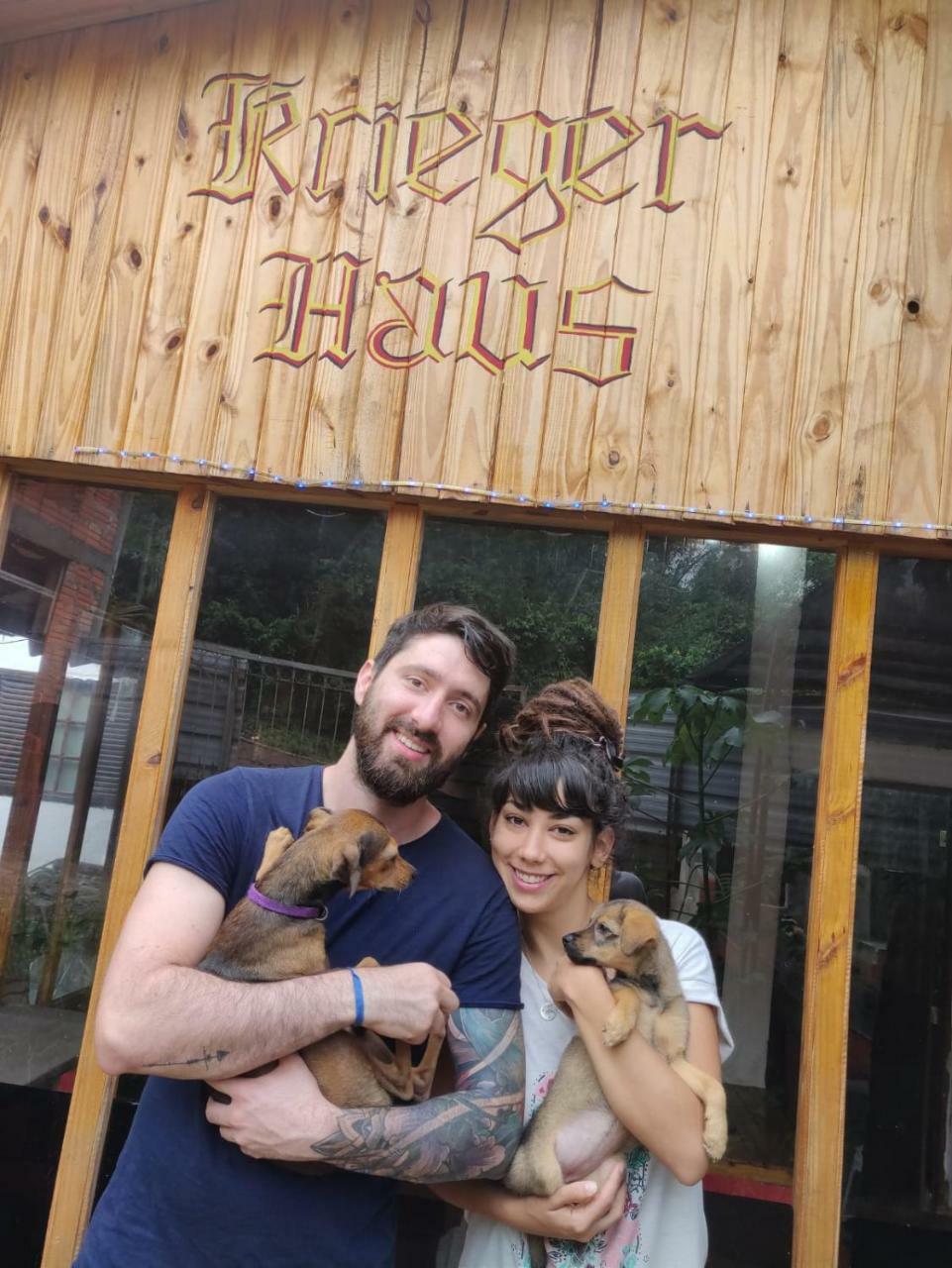Hostel Krieger Haus Puerto Iguazú Exterior foto